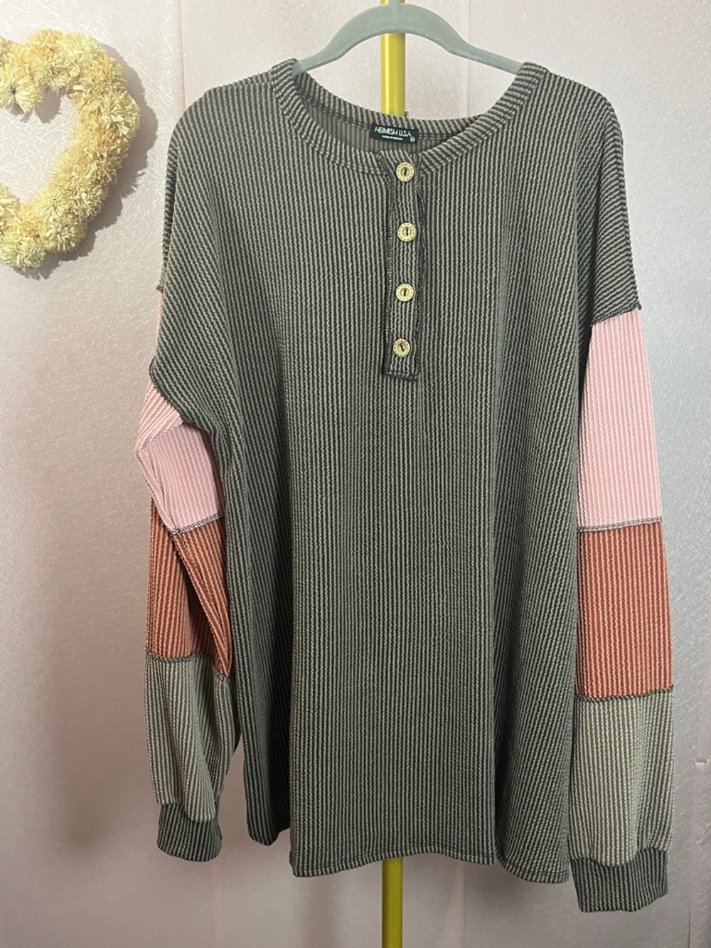 Henley Colorblock Pullover Sweatshirt by in Olive with Pink & Rust Sleeves-NWOT